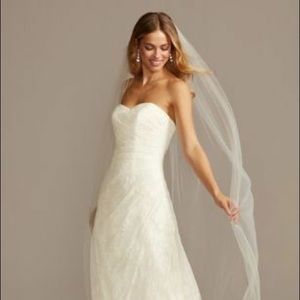 David’s Bridal Ivory lace ALine Strapless Wedding Dress